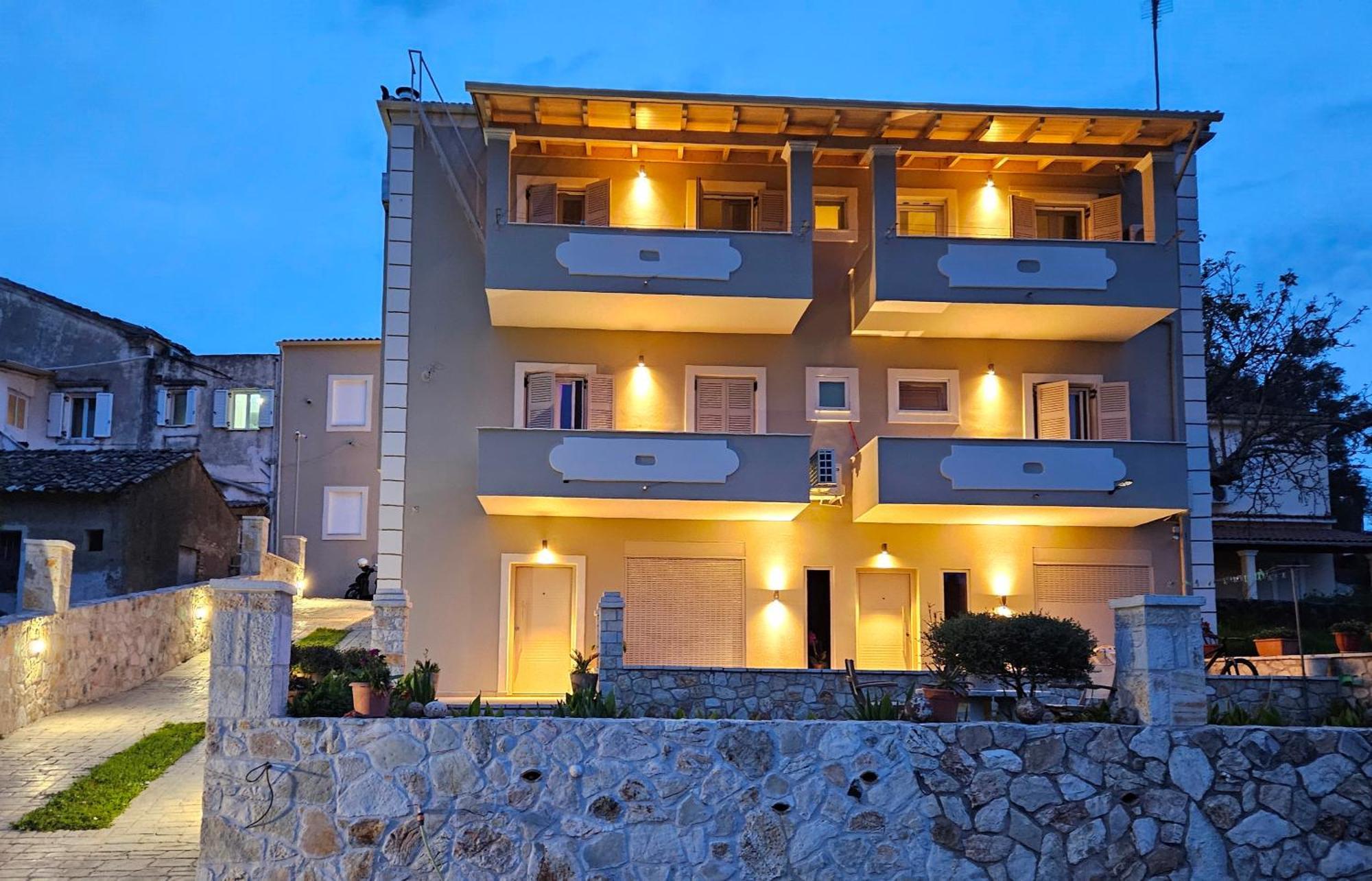 Grey Luxury House Apartment อิปโซส ภายนอก รูปภาพ