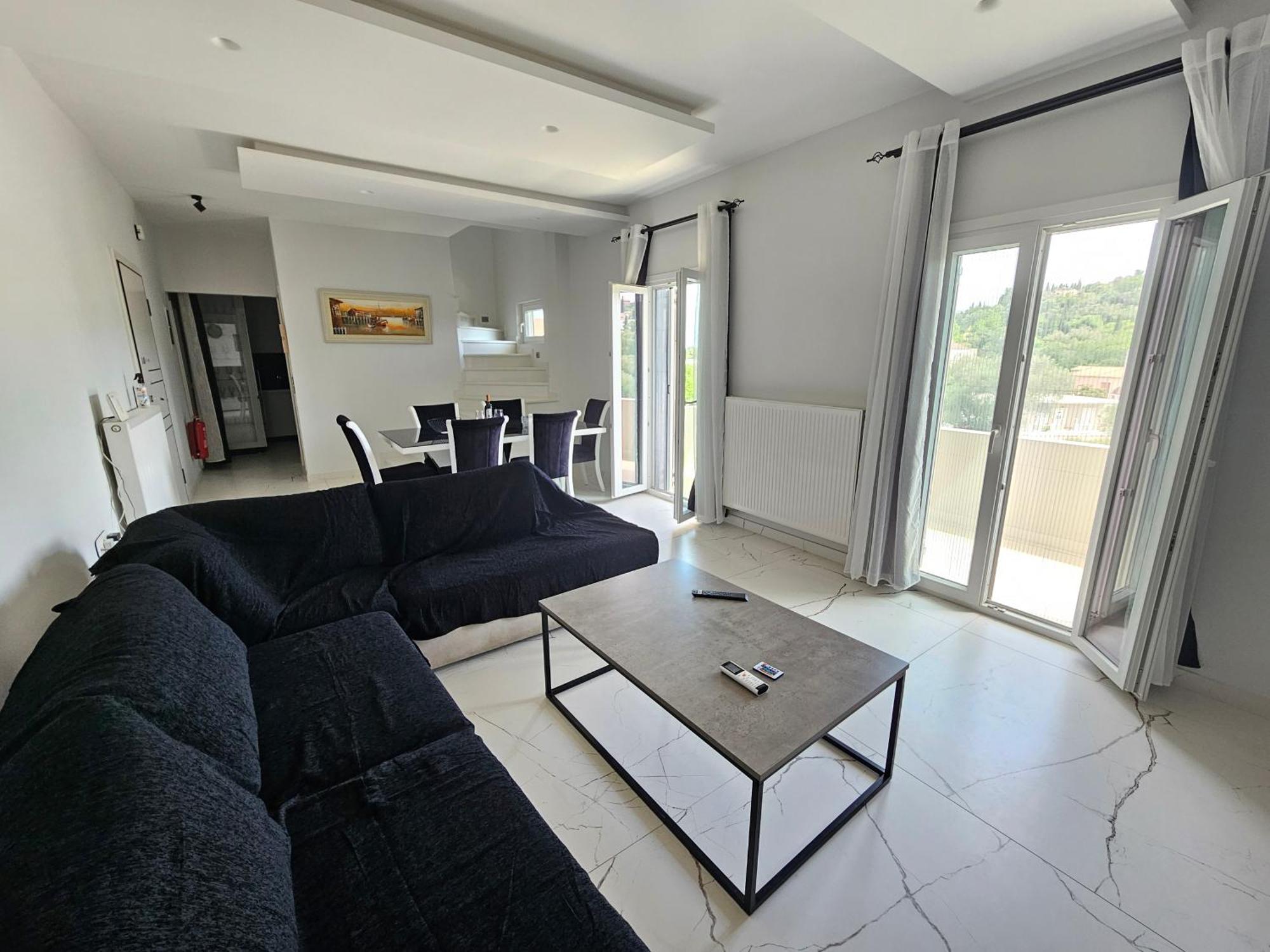 Grey Luxury House Apartment อิปโซส ภายนอก รูปภาพ