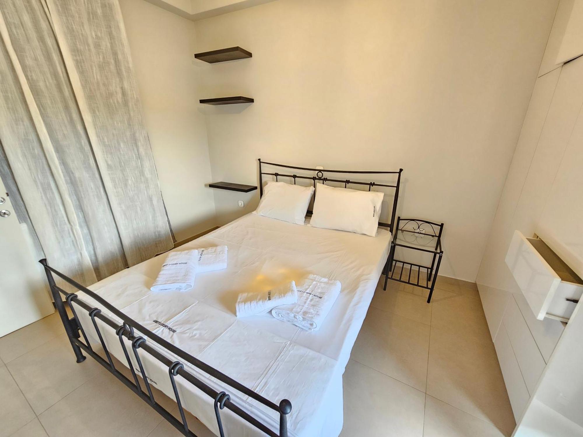 Grey Luxury House Apartment อิปโซส ภายนอก รูปภาพ